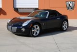 Used 2006 Pontiac Solstice Convertible w/ Premium Package image 2