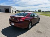 Used 2016 Chevrolet Malibu LT image 4