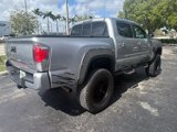 Used 2016 Toyota Tacoma Limited w/ Towing Package image 4