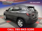 Used 2022 Jeep Compass Latitude w/ Mopar Graphics Package image 4