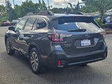 Used 2022 Subaru Outback Premium image 5