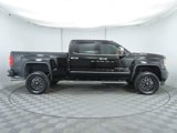 Used 2018 GMC Sierra 2500 Denali w/ Duramax Plus Package image 4