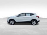 Used 2018 Nissan Rogue Sport S image 2