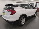 Used 2022 GMC Terrain SLE w/ Driver Convenience Package image 4