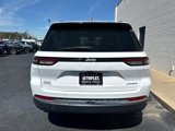Used 2024 Jeep Grand Cherokee Laredo X image 4