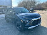 Used 2025 Chevrolet TrailBlazer LT image 3