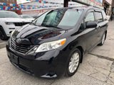 Used 2015 Toyota Sienna LE image 3