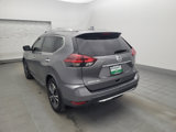 Used 2018 Nissan Rogue SL image 3