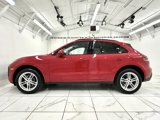 Certified 2022 Porsche Macan image 2