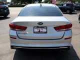 Used 2020 Kia Optima LX image 4