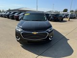 Used 2021 Chevrolet Traverse LT image 2