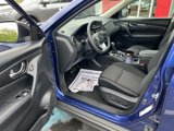Used 2017 Nissan Rogue SV w/ SV Premium Package image 4