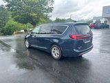 Used 2022 Chrysler Pacifica Limited image 5
