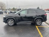 Used 2022 Nissan Pathfinder SV image 4