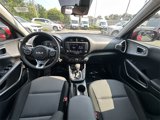 Used 2023 Kia Soul LX image 3