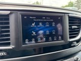 Used 2018 Chrysler Pacifica Touring-L image 3