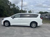 Used 2022 Chrysler Voyager LX image 2
