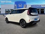 Used 2023 Kia Soul EX image 4