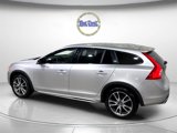 Used 2016 Volvo V60 T5 Cross Country image 3