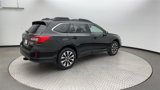 Used 2017 Subaru Outback 2.5i Limited image 2