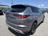 Used 2022 Mitsubishi Outlander SE image 6