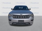 Used 2021 Jeep Grand Cherokee Laredo X image 2