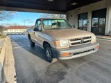 Used 1998 Toyota Tacoma 2WD Regular Cab image 2