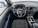 Used 2018 Jeep Grand Cherokee Laredo image 3