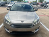 Used 2017 Ford Focus Titanium image 2