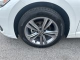 Used 2022 Volkswagen Jetta SE image 3