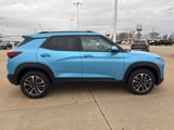 New 2025 Chevrolet TrailBlazer LT w/ Convenience Package image 2