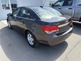 Used 2015 Chevrolet Cruze LT image 4