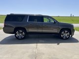 Used 2020 GMC Yukon XL Denali w/ Denali Premium Package image 5