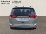 Used 2019 Chrysler Pacifica Touring-L image 4