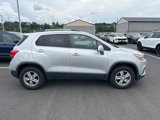 Used 2017 Chevrolet Trax LT w/ LT Convenience Package image 5