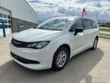 Used 2022 Chrysler Voyager LX image 4