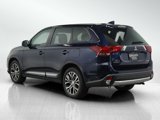 Used 2018 Mitsubishi Outlander SE image 3