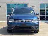 Used 2018 Volkswagen Tiguan SE w/ Panoramic Sunroof Package image 3