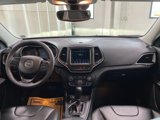 Used 2022 Jeep Cherokee Trailhawk image 2