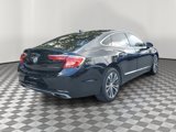Used 2017 Buick LaCrosse Essence w/ Sights and Sounds Package image 4
