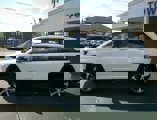 Used 2023 Jeep Grand Cherokee Limited w/ Luxury Tech Group II image 3