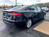 Used 2020 Ford Fusion SE image 5