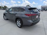 Used 2020 Toyota Highlander LE image 5