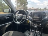 Used 2019 Jeep Cherokee Latitude image 3