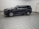 Used 2017 Kia Sorento LX image 2