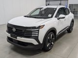 Used 2025 Nissan Kicks SR image 4