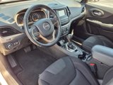 Used 2015 Jeep Cherokee Latitude image 4
