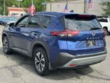 Used 2023 Nissan Rogue SV image 4