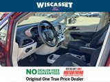 Used 2023 Chrysler Voyager LX image 4