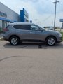 Used 2018 Nissan Rogue SV image 3